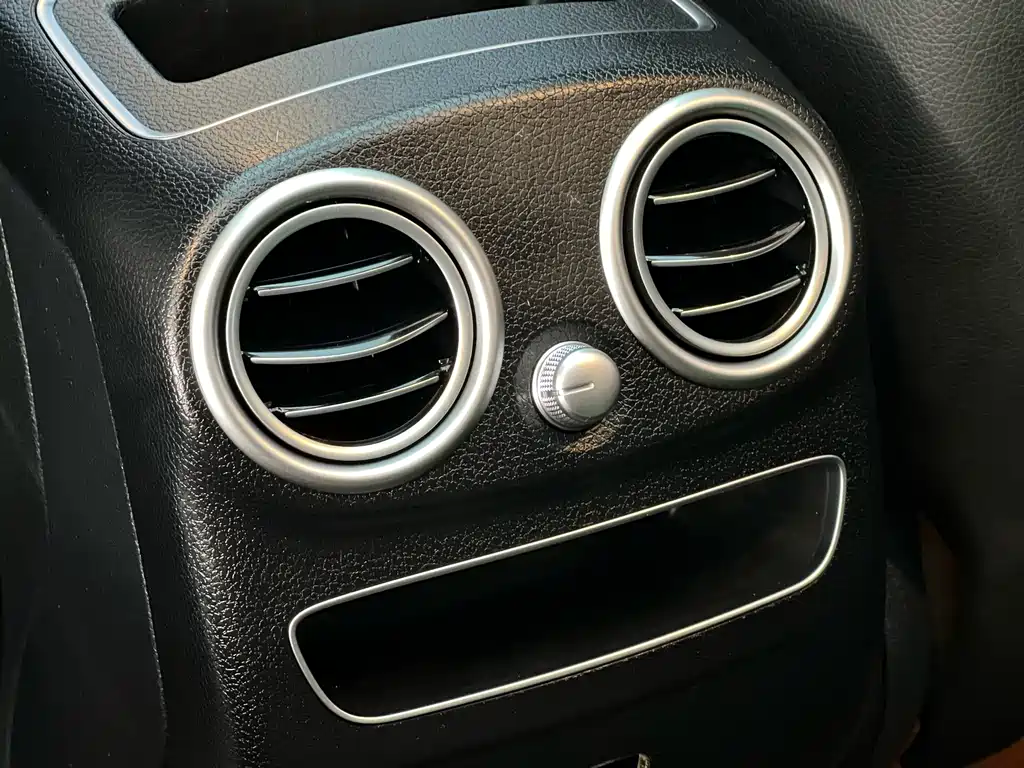 Mercedes-Benz GLC — миниатюра 15