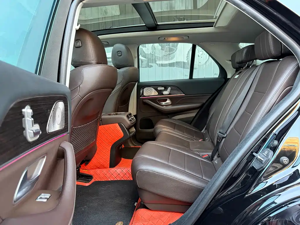 Mercedes-Benz GLE (Import) — миниатюра 6