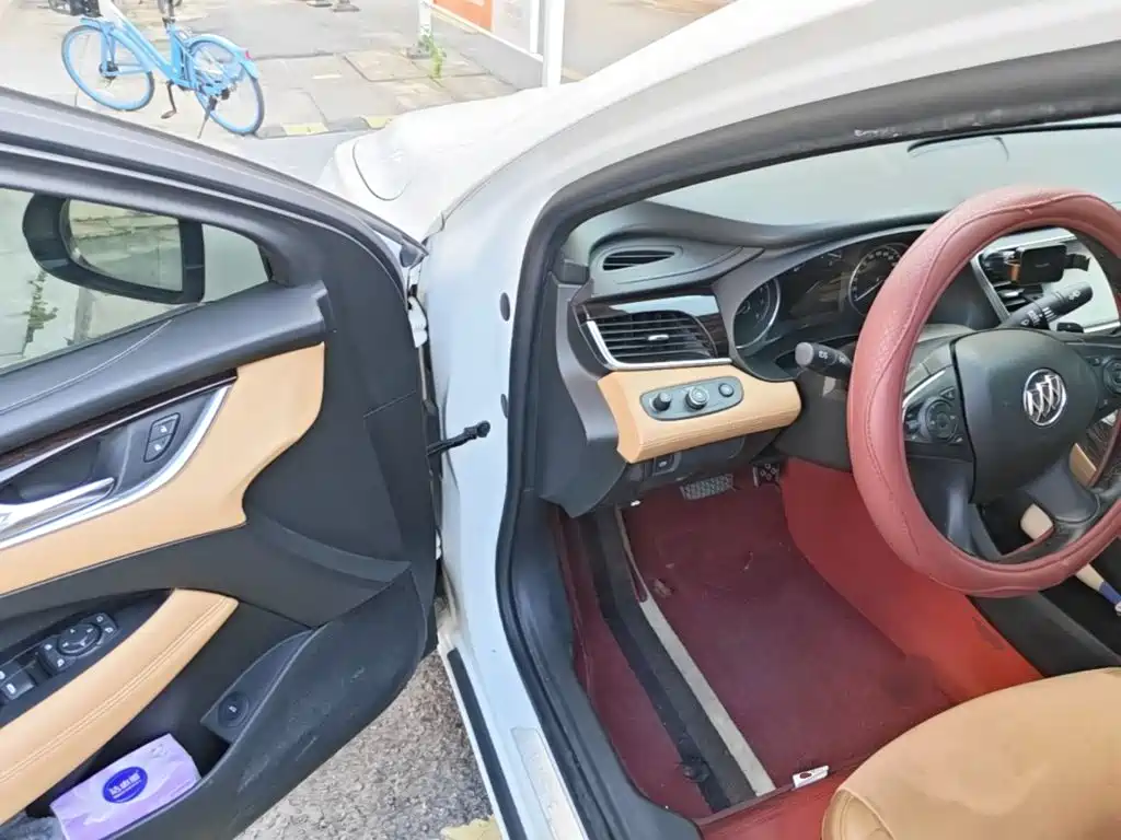 Buick LaCrosse — миниатюра 16