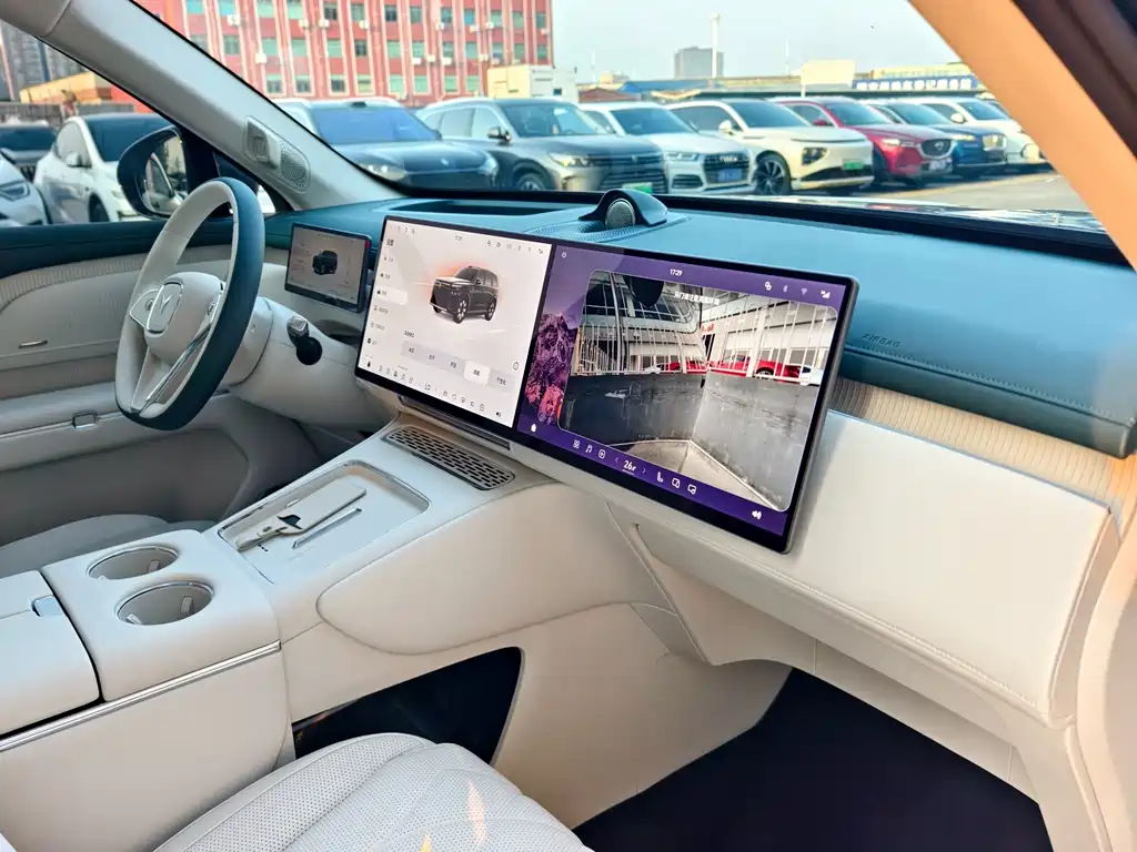 VOYAH Taishan X8 — миниатюра 10