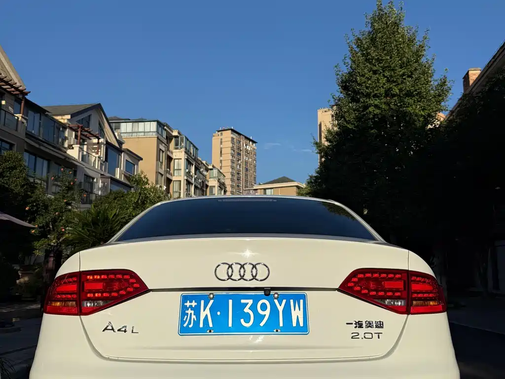 Audi A4L — миниатюра 8