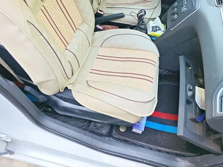 Peugeot 308 — миниатюра 8