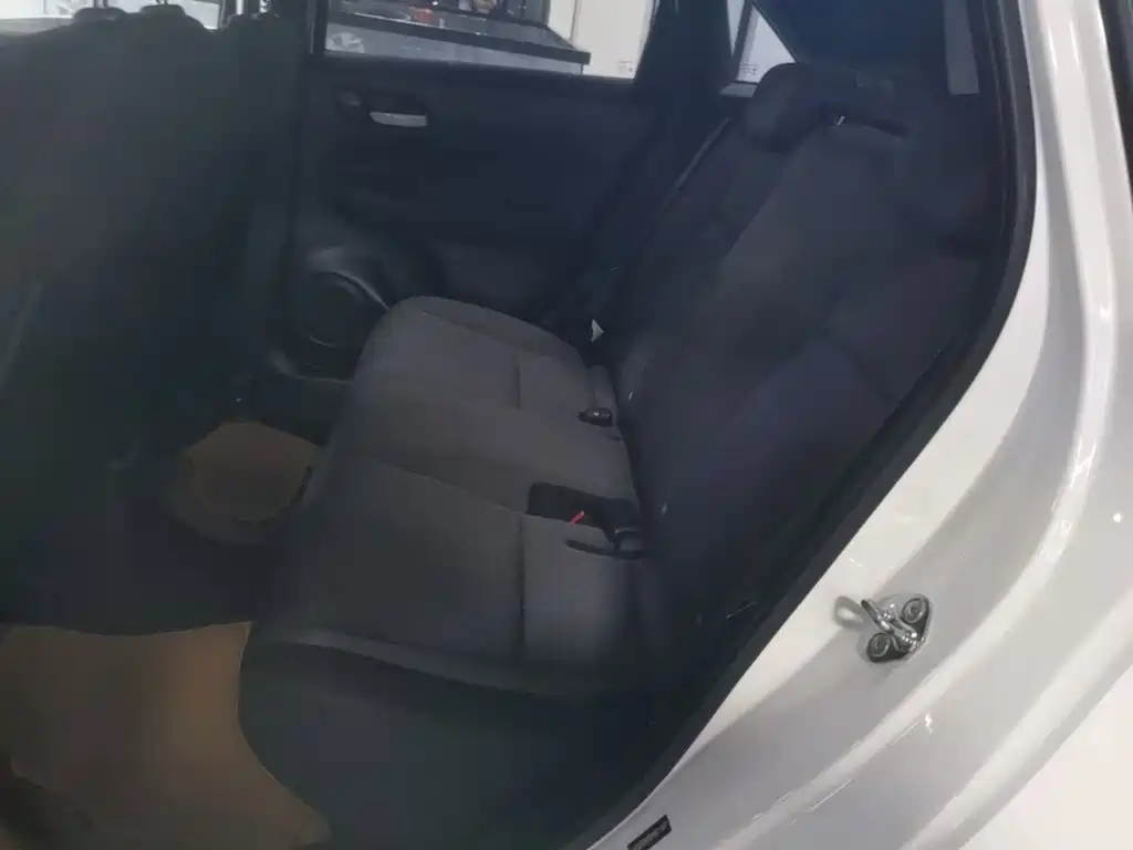 Honda Fit — миниатюра 17