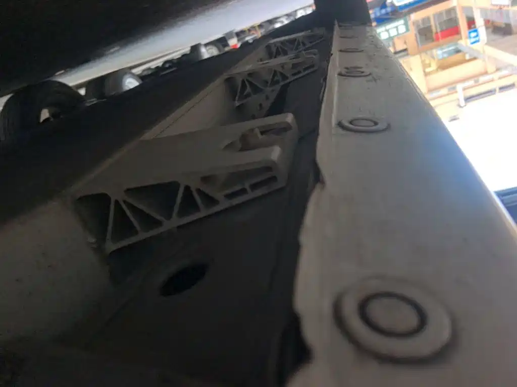 Xinri 华晨新日i03A — миниатюра 22