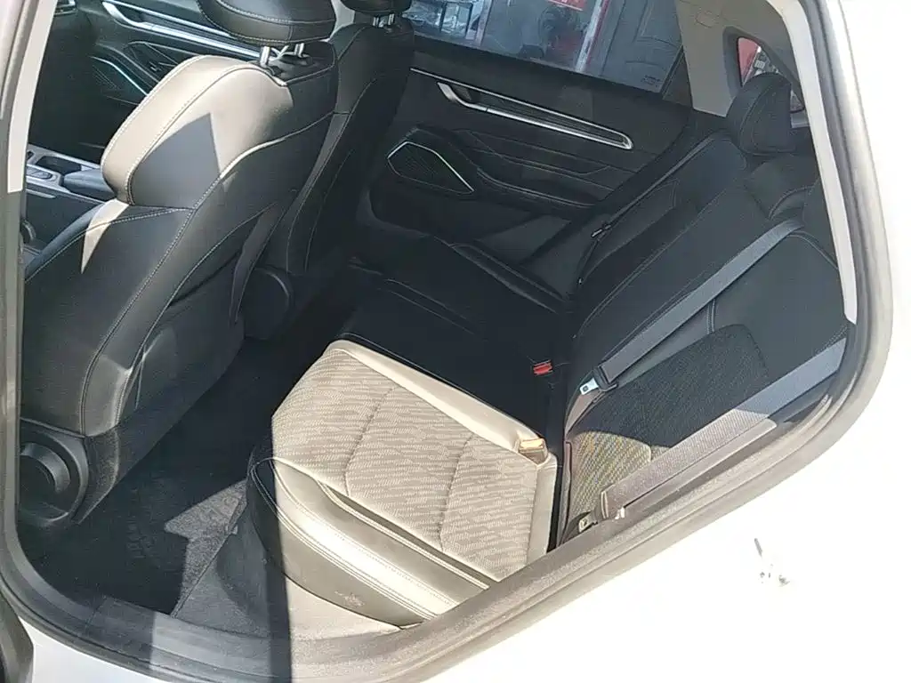 Geely Emgrand — миниатюра 17