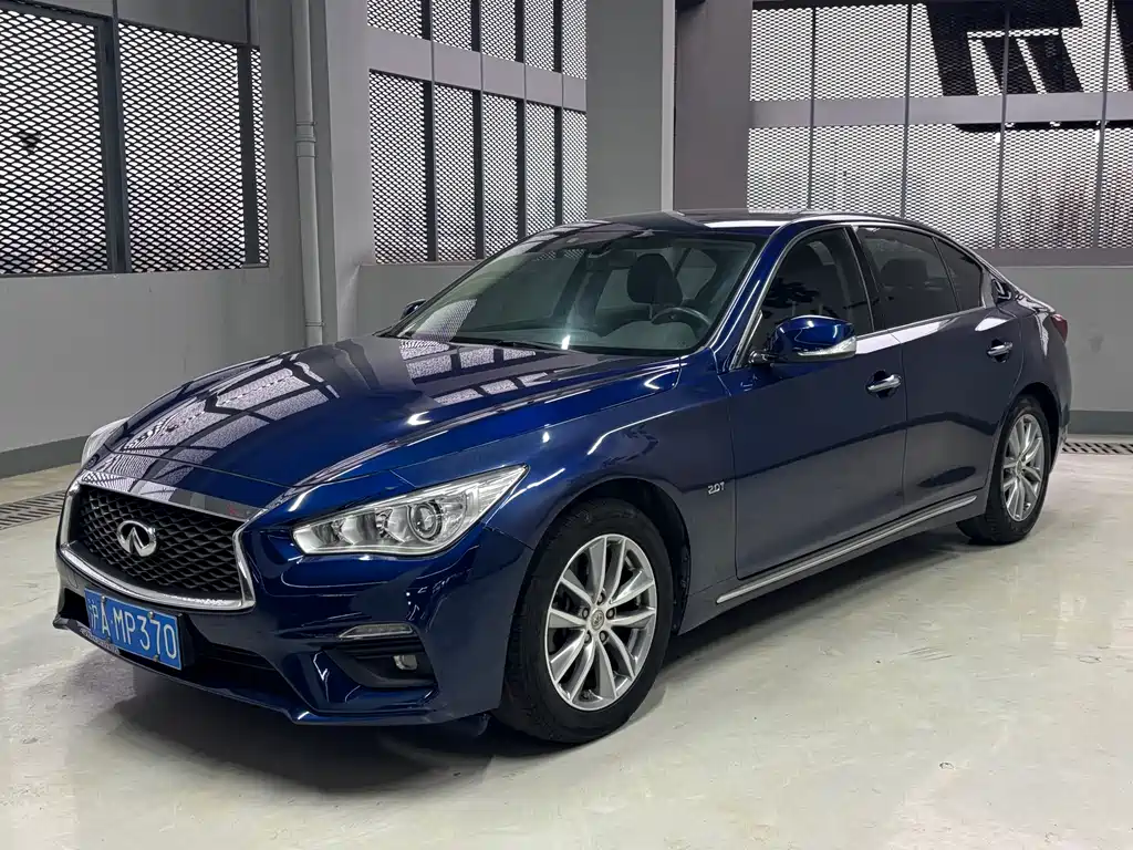 INFINITI Q50L