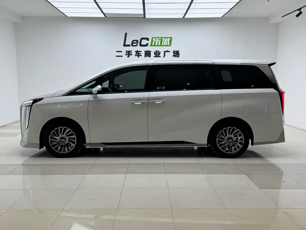 GAC Motor Trumpchi M8 — миниатюра 4