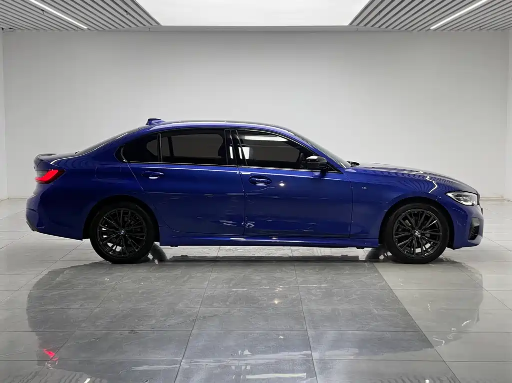 BMW 3 Series 3 2022 325Li M Sport