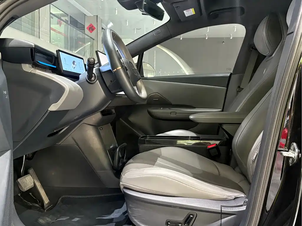 Lynk & Co Z20 — миниатюра 4