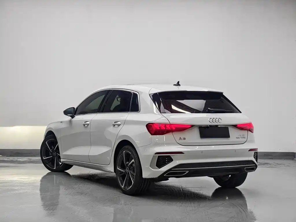 Audi A3 2022 Sportback 35 TFSI Fashion Sport