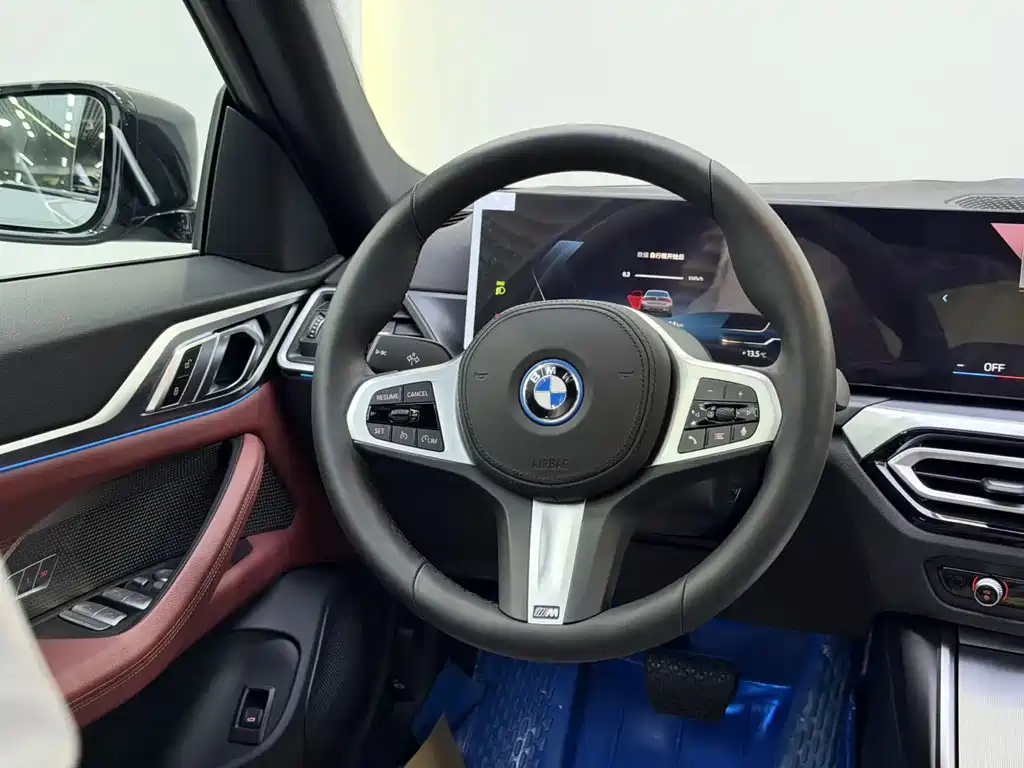 BMW I4
