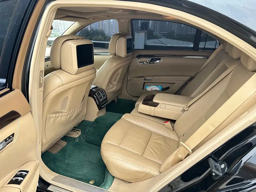 Mercedes-Benz S-Class — миниатюра 6