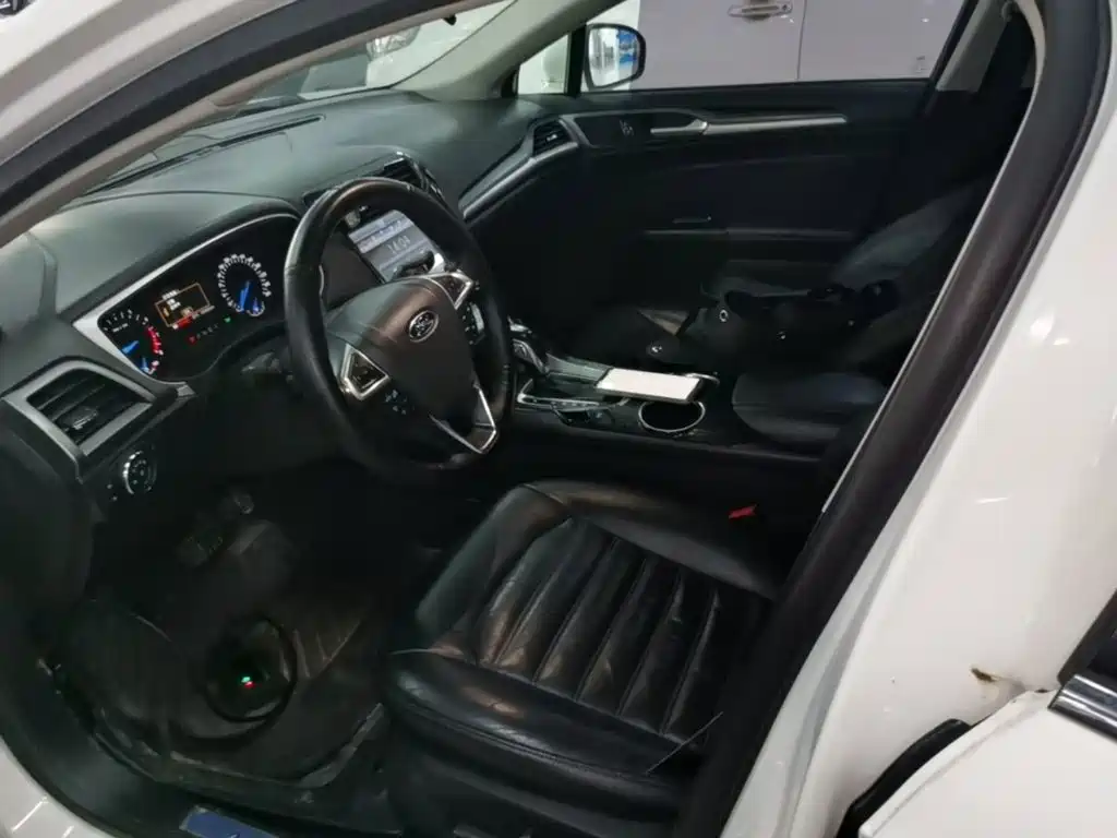 Ford Mondeo — миниатюра 15