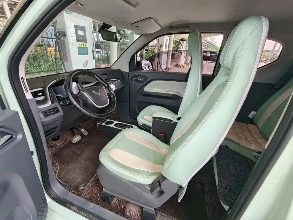 Wuling MINIEV — миниатюра 9