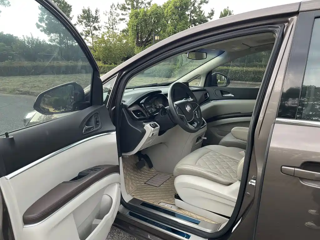 Buick GL8 — миниатюра 4