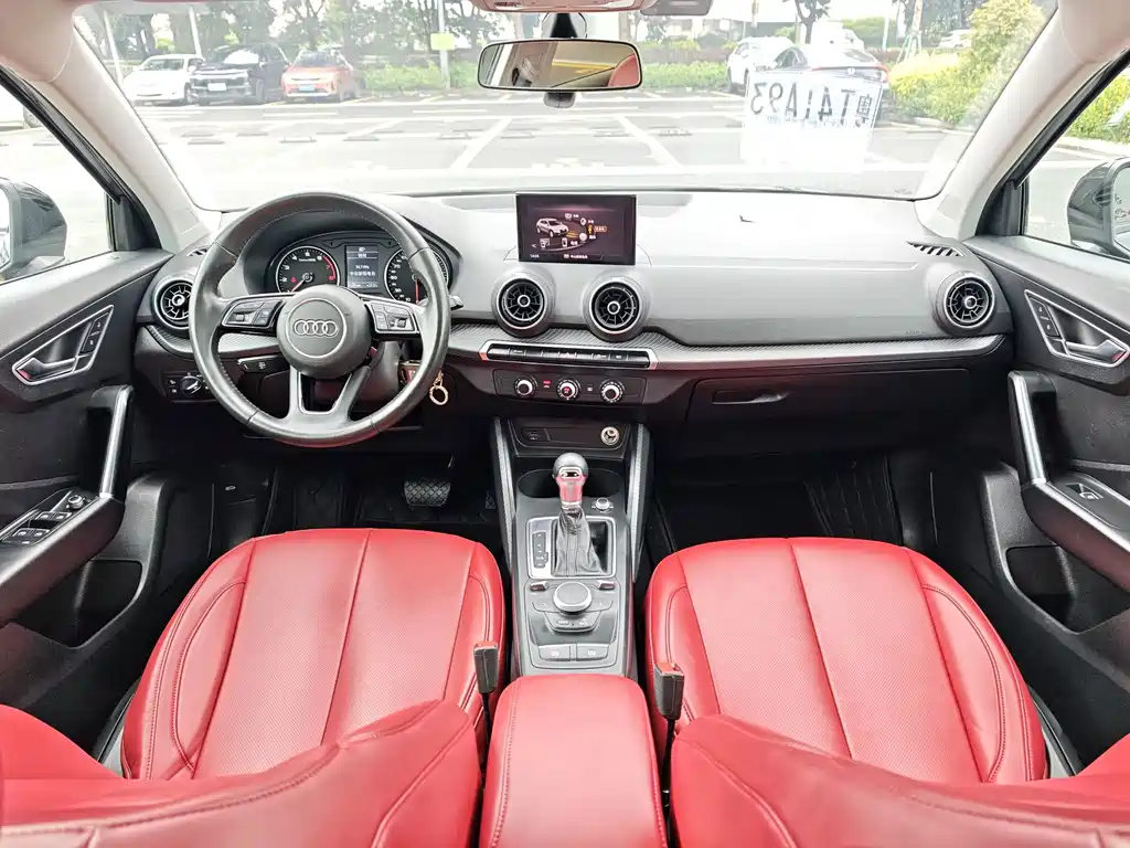 Audi Q2L — миниатюра 8