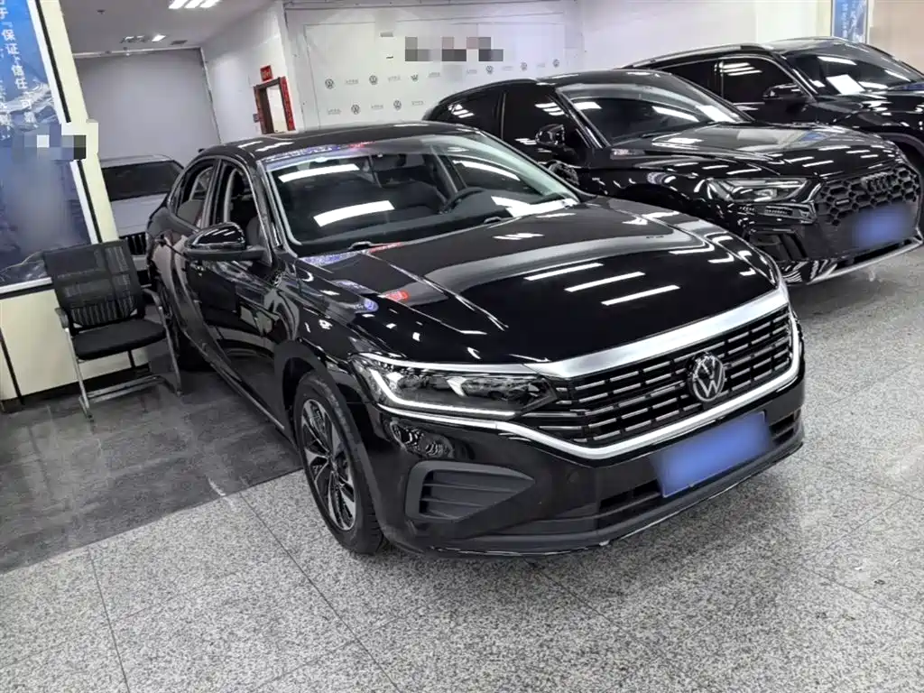 Volkswagen Passat 2025 280TSI