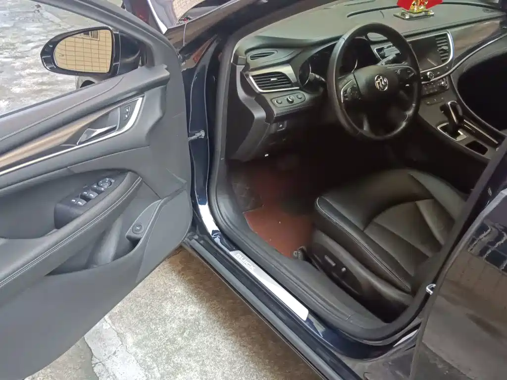 Buick LaCrosse — миниатюра 12