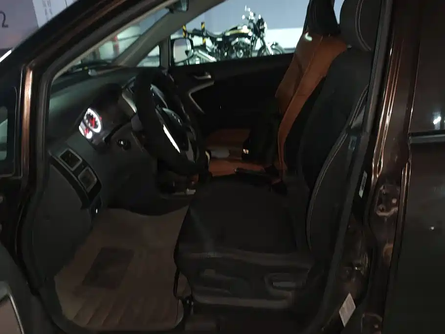 Suzuki Liana A6 — миниатюра 9