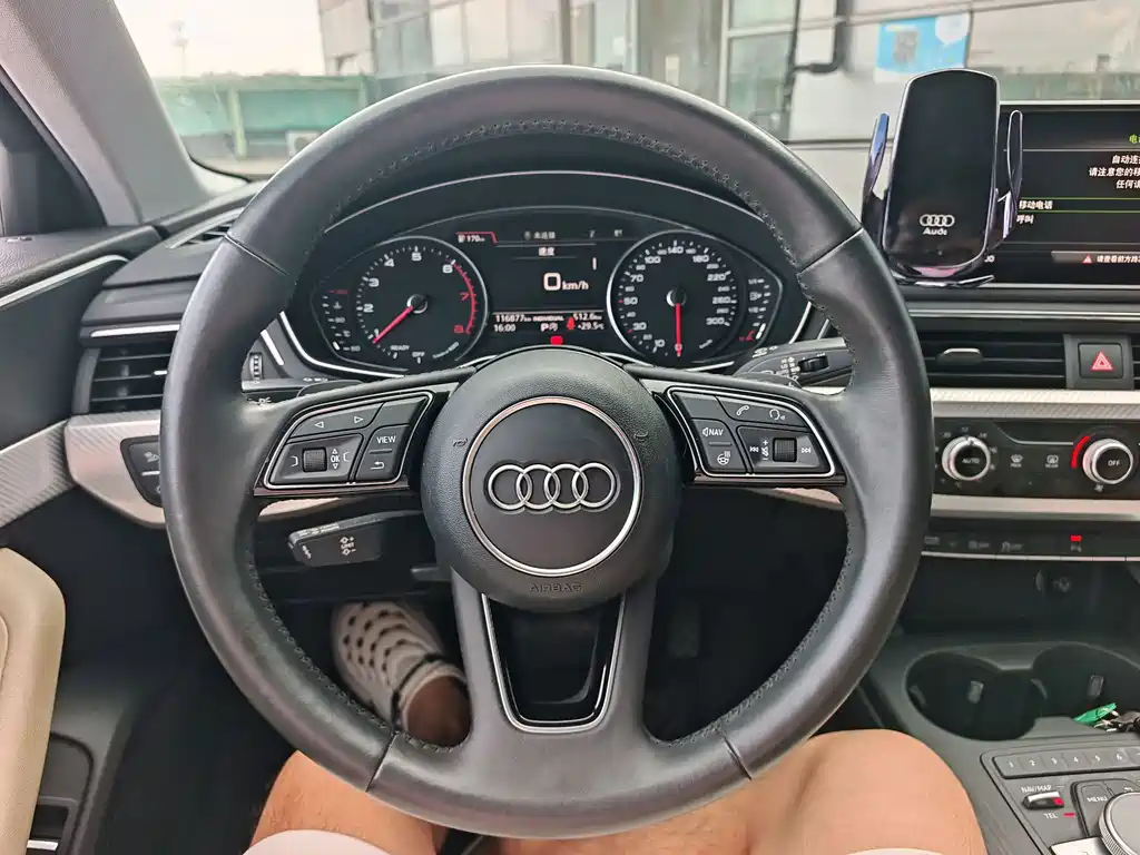 Audi A4L — миниатюра 13