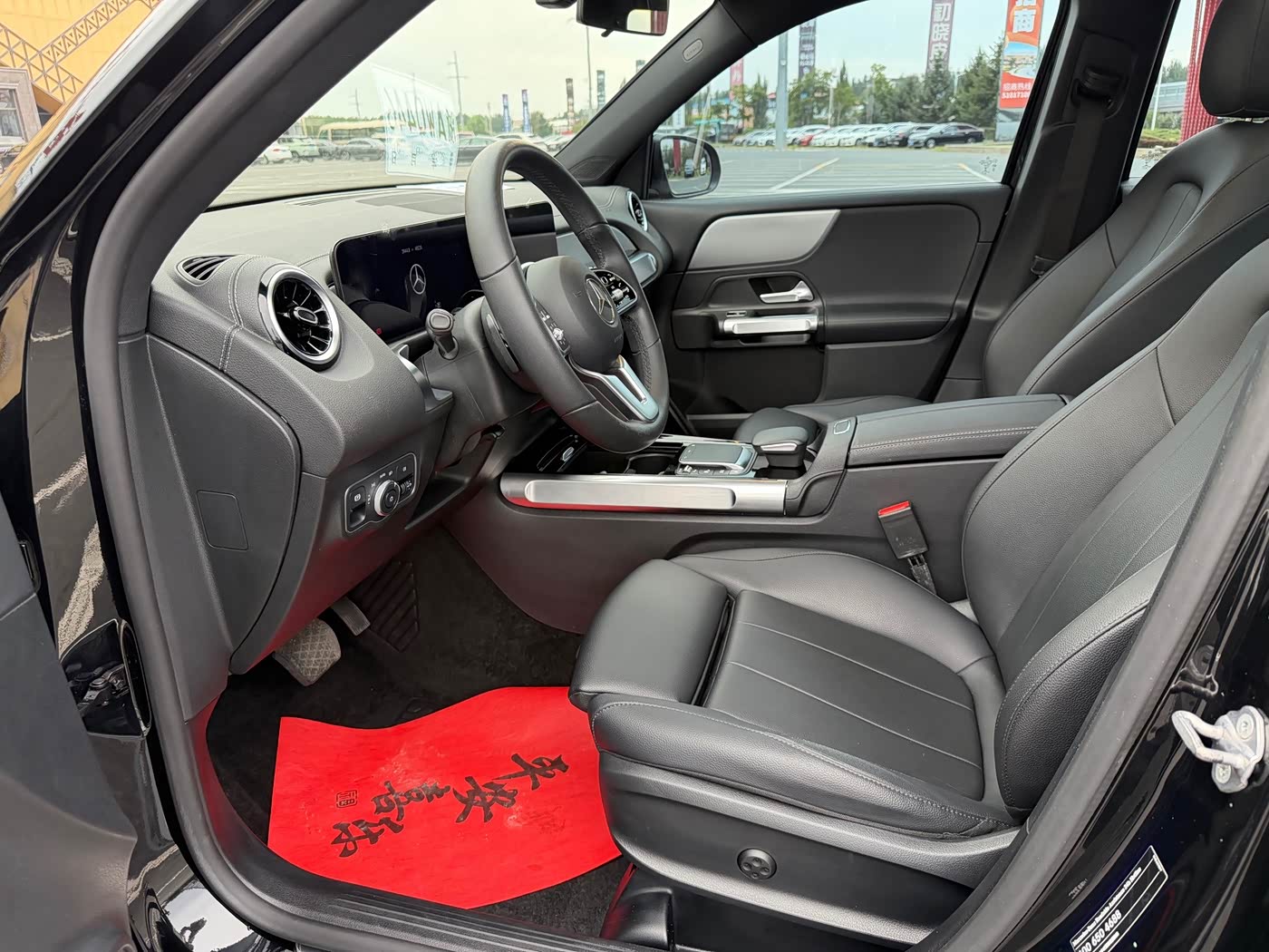 Mercedes-Benz GLB 1.3 л 2022 г. Чёрный, пробег 48000 км