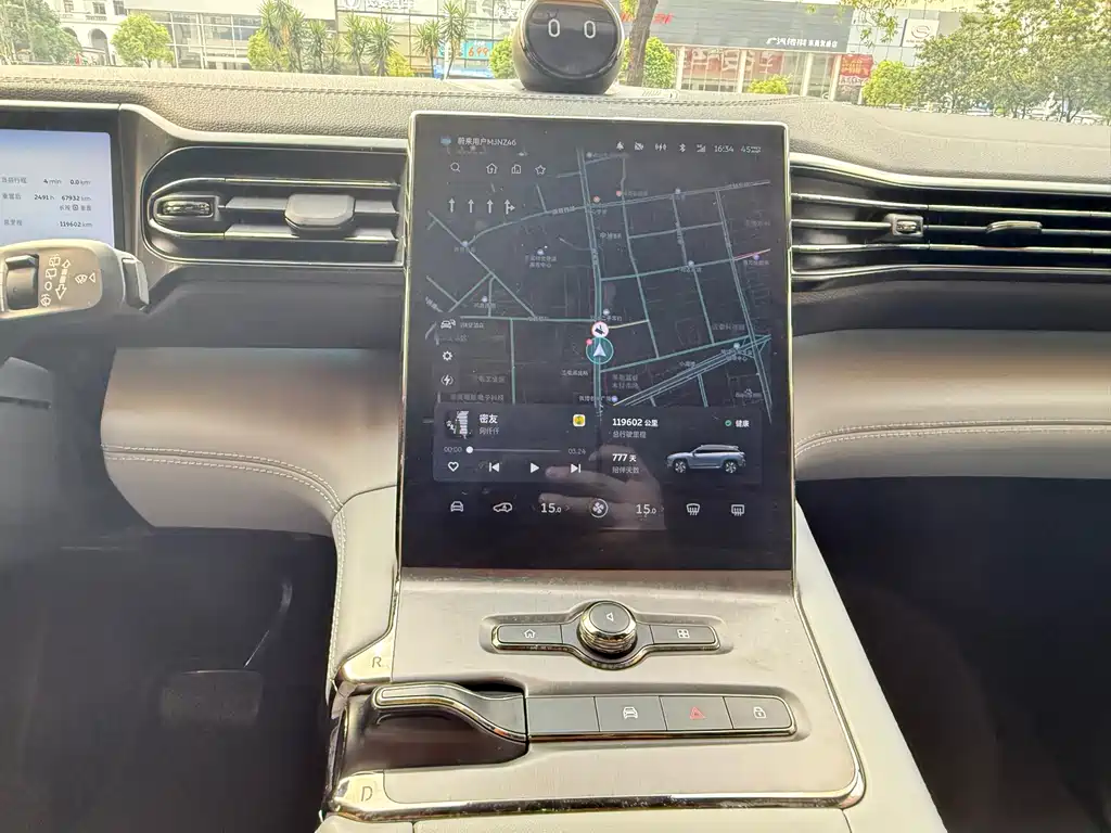 NIO ES6 — миниатюра 11