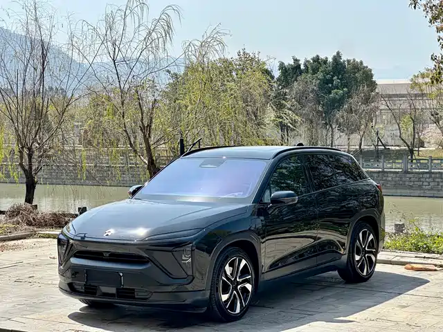 NIO NIO ES6 2021