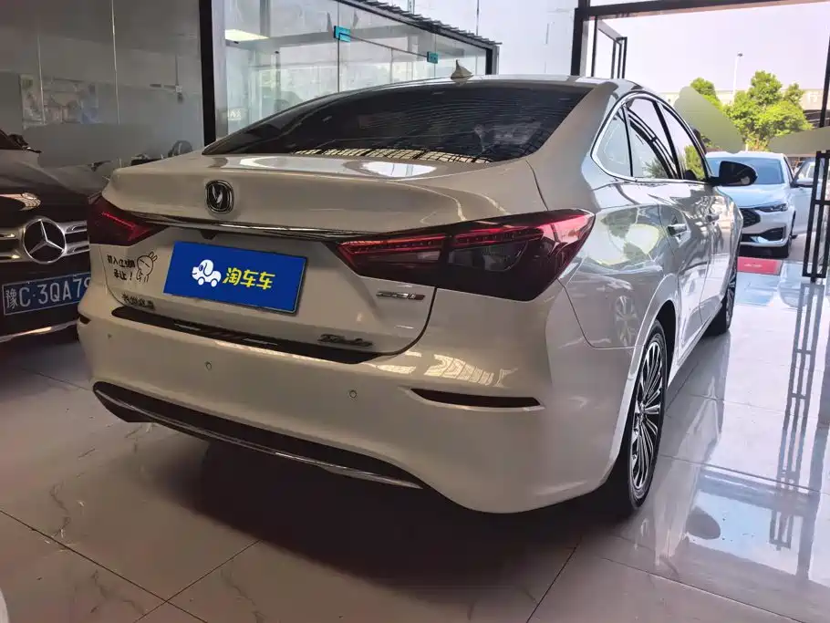 Changan Eado — миниатюра 3