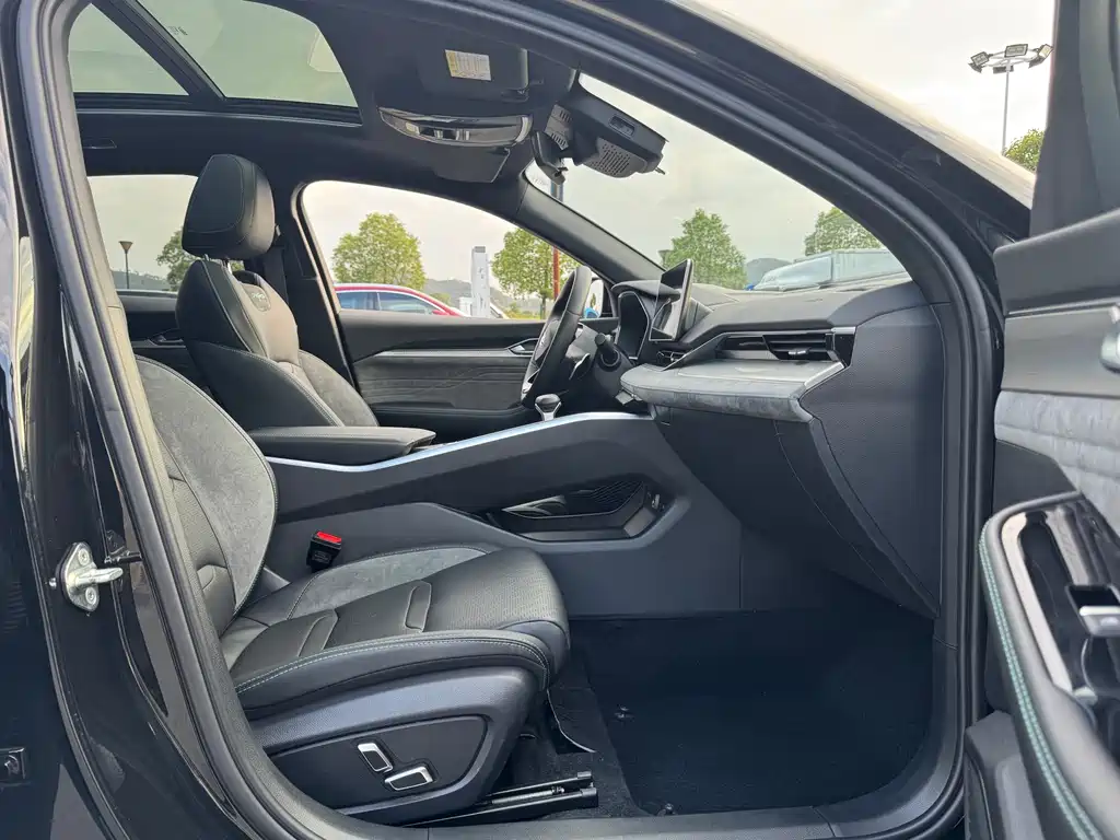 GEELY AUTOMOBILE XINGRUI