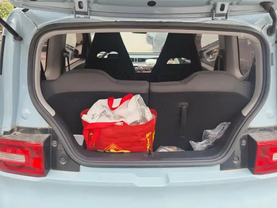 Wuling MINIEV — миниатюра 4