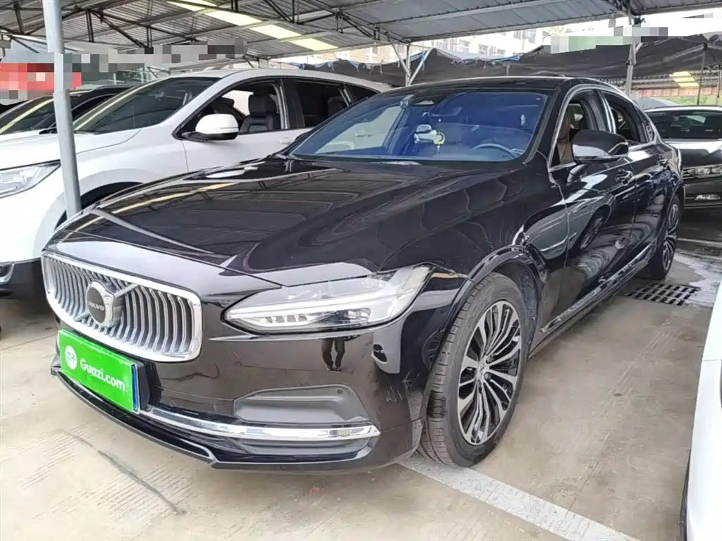 Volvo S90 2024 B5 Luxury