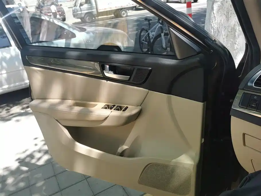 Brilliance V5 2012 1.5T AT Luxury