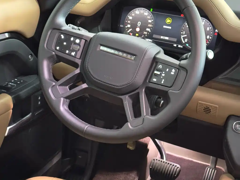 Land Rover Defender — миниатюра 3