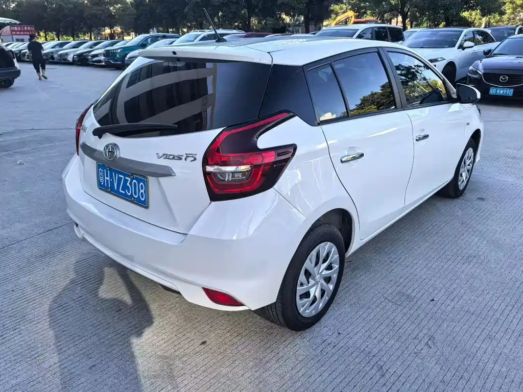 TOYOTA VIOS FS