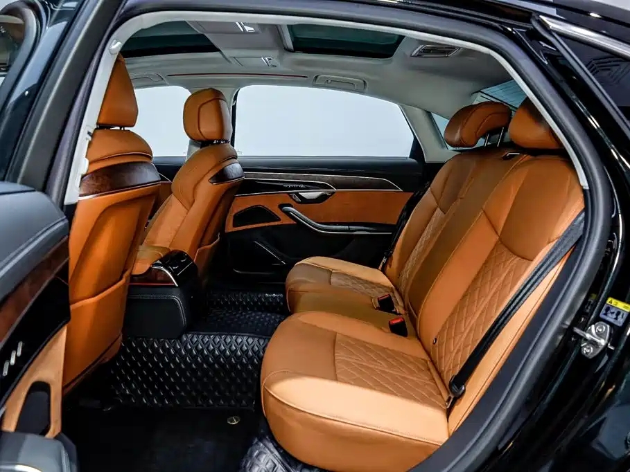 Audi A8 — миниатюра 10