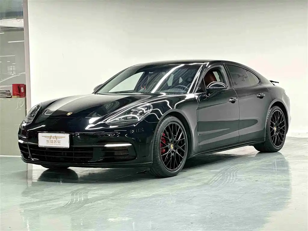 Porsche Panamera 2019