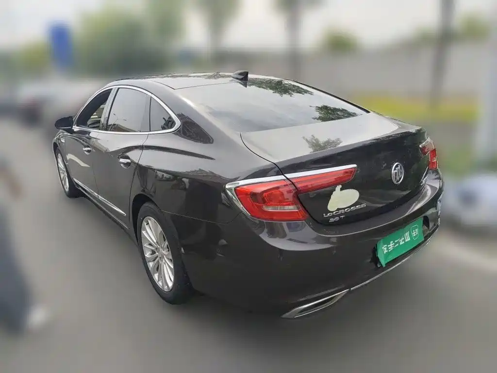 Buick LaCrosse — миниатюра 4