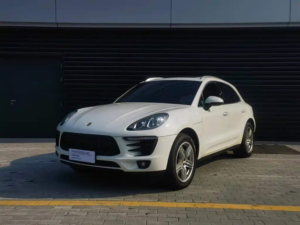 Купить Porsche Macan