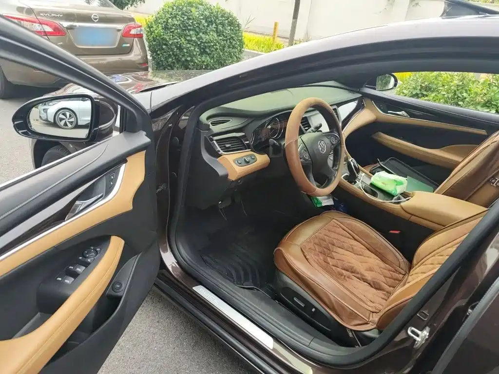 Buick LaCrosse — миниатюра 17