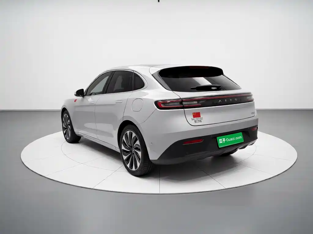 AITO AITO M5 — миниатюра 4