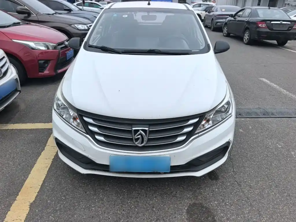 Baojun 310 2016 1.2L MT