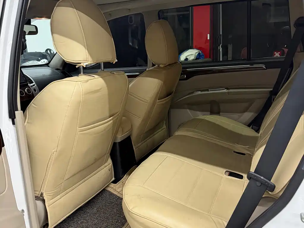 MITSUBISHI PAJERO JINCHANG