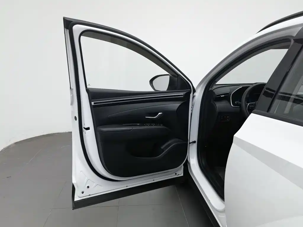 Hyundai Tucson — миниатюра 8