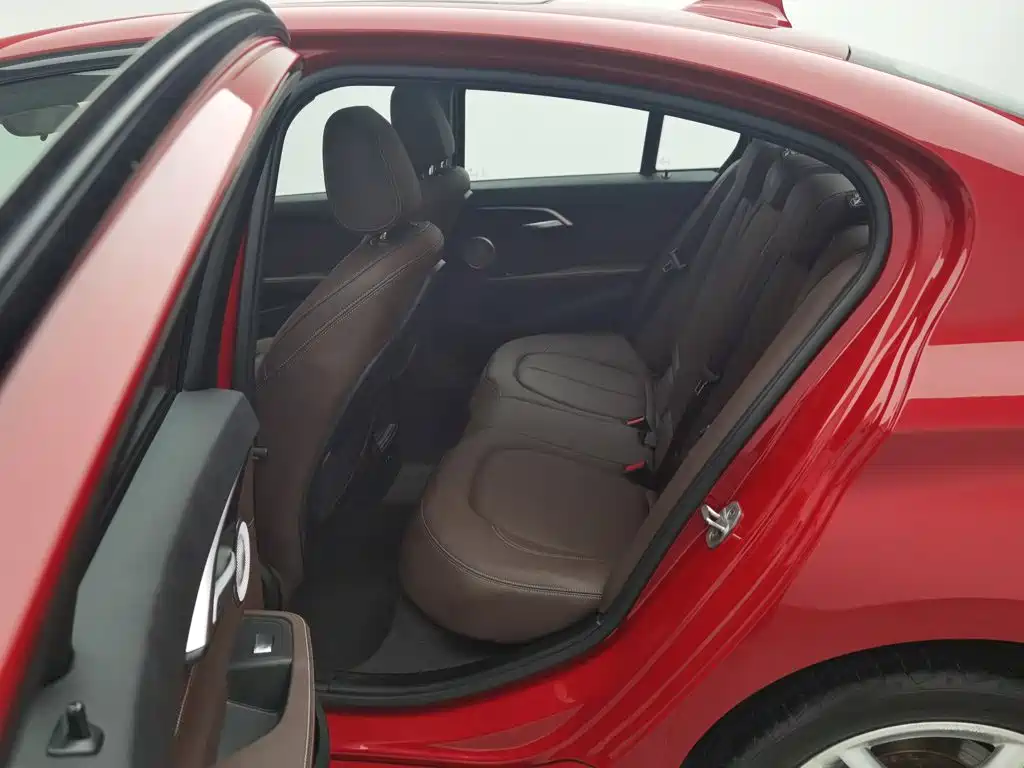 BMW 1 Series — миниатюра 15