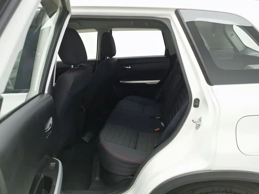 Suzuki Vitara — миниатюра 15