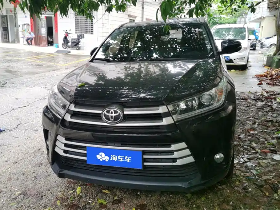 Toyota Highlander 2018 2.0T Elite 7 мест V