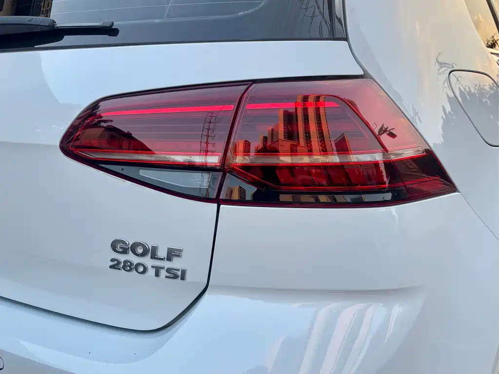 Volkswagen Golf — миниатюра 11