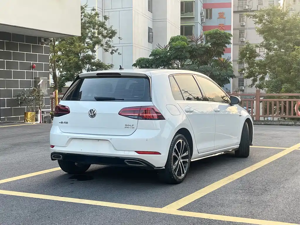 Volkswagen Golf — миниатюра 9