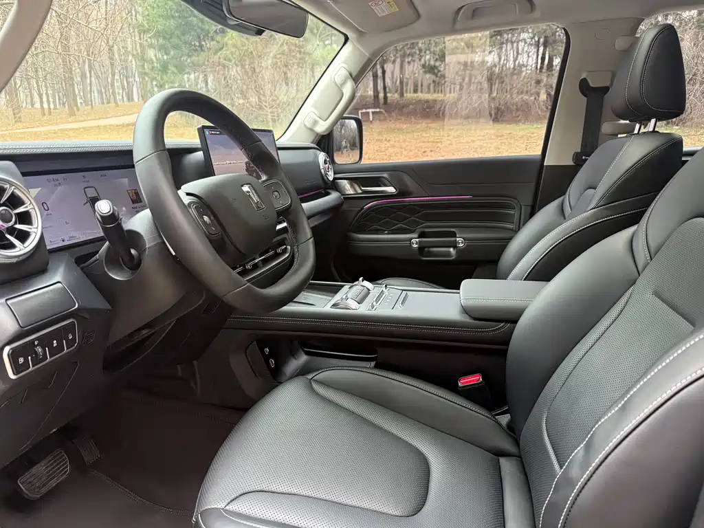 TANK TANK 300 NEW ENERGY