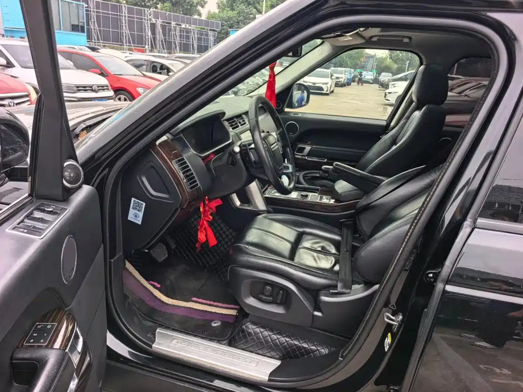 Land Rover Range Rover — миниатюра 10